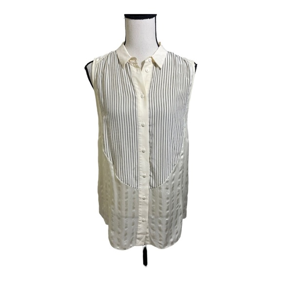 Jeunesse by Aiko womens silk blouse. Button down. Sleeveless. Size Small - Picture 4 of 10